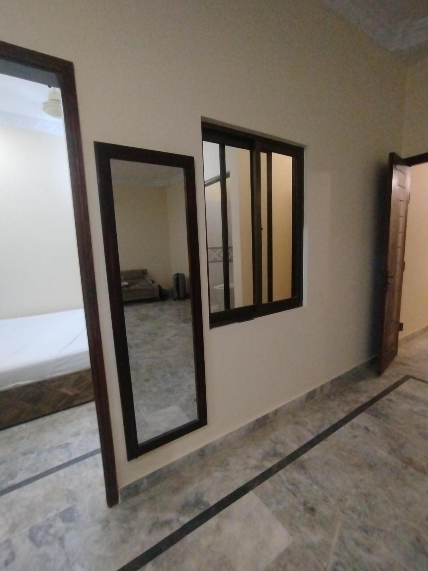 Hotel Crown Plaza, Near Karachi Airport, Darul Sehat Hospital, Dow, Agha Khan And Liaqat Hospital Ngoại thất bức ảnh