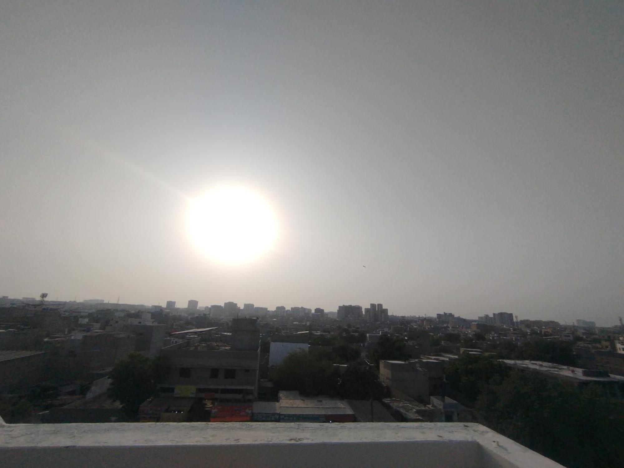 Hotel Crown Plaza, Near Karachi Airport, Darul Sehat Hospital, Dow, Agha Khan And Liaqat Hospital Ngoại thất bức ảnh